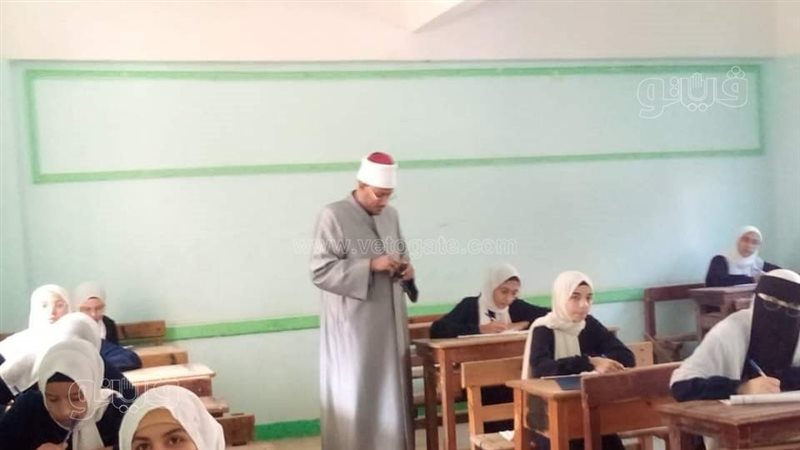 رئيس المنطقة يتفقد