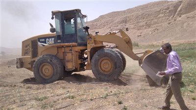 إزالة فورية لحالة تعد على أملاك الدولة بقرية المحروسة في قنا