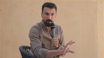 مهندس الديكور أحمد فايز: أعشق الأفلام القصيرة واعتبرها تفكير خارج الصندوق