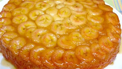 طريقة عمل كيك الموز المقلوبة بالكراميل، من الشيف نيفين عباس 