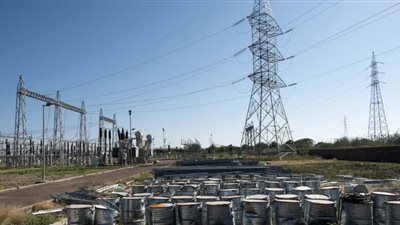 أولياء أمور طلاب الثانوية بالمنوفية: أبناؤنا ذاكروا على ضوء الشموع (فيديو)