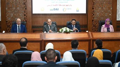 وزير التجارة يزف بشرى سارة لمصنعي ومستثمري منطقة شق الثعبان