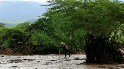 مصرع 42 شخصا إثر انهيار سد في كينيا 