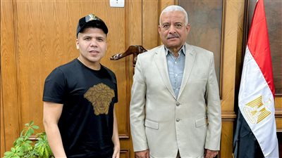 عمر كمال خلال لقائه محافظ السويس: مفاجآت قريبا للسوايسة