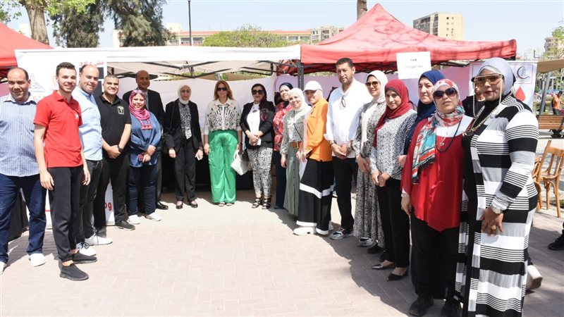 جامعة عين شمس، فيتو