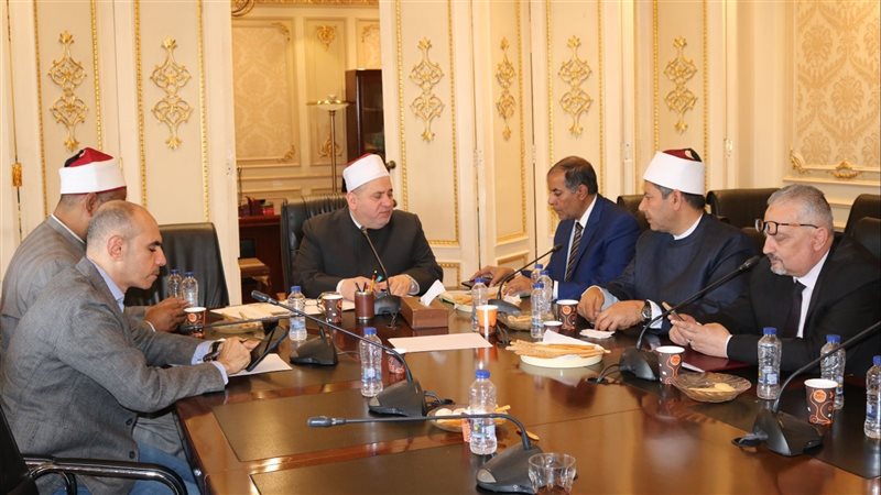 اجتماع لجنة الشئون