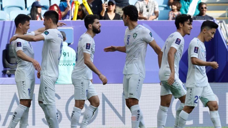 منتخب أوزبكستان يتأهل