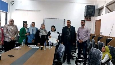 تجارة القناة تكرم الطلاب المتفوقين من ذوي الهمم (صور) 