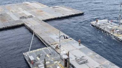 يعمل لـ 90 يوما فقط وتكلفته 320 مليون دولار.. الميناء الأمريكي العائم لتسريع إدخال المساعدات لغزة (فيديوجراف)