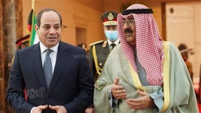  الرئيس السيسي يستقبل أمير الكويت بمطار القاهرة