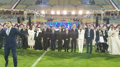 محافظ الغربية يشارك في حفل الزفاف الجماعي لـ 500 شاب وفتاة من الأسر الأكثر احتياجًا 