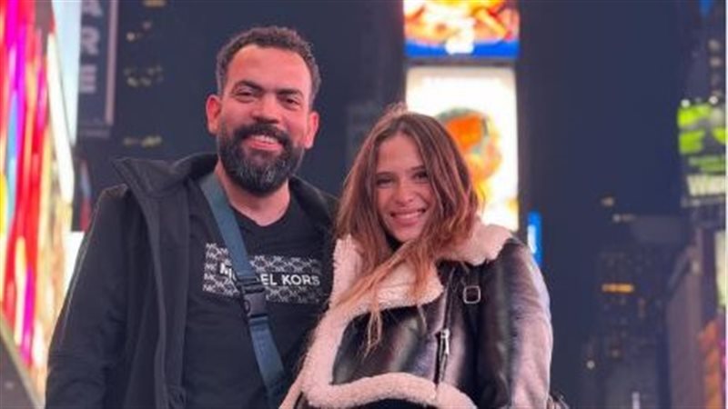 خالد عليش وزوجته،
