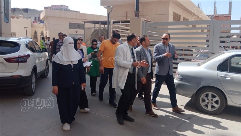 وفد الصحة خلال زيارته