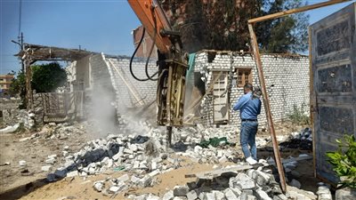 إزالة 9 حالات تعدٍ على الأراضي الزراعية وأملاك الدولة بالقنطرة غرب (صور) 