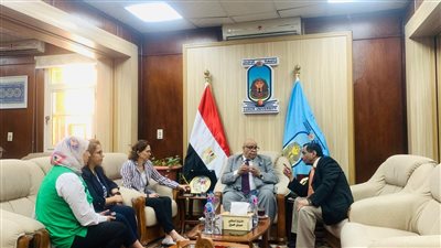 رئيس جامعة الأقصر يستقبل وفد جامعتي برلين الحرة وماربورج