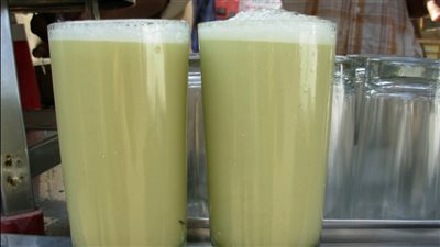 قاطع عدوك وأروي عطشك، 7 جنيهات سعر كوباية عصير القصب في الأقصر