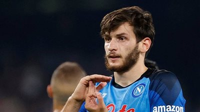 اجتماع في نابولي لإقناع كفاراتسخيليا بالبقاء 