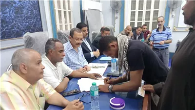 إجراء قرعة المرحلة الأولى لتسكين الباعة الجائلين بالسوق الحضري الجديد بجرجا 