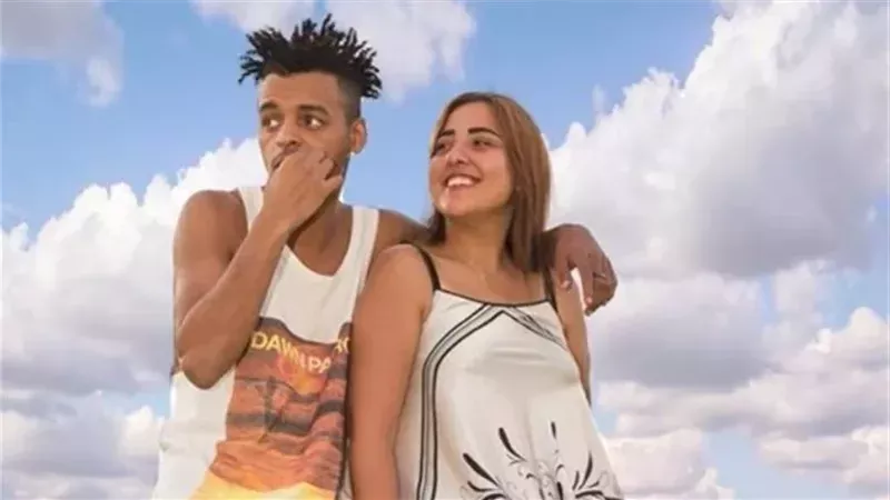 مي كساب وأوكا، فيتو