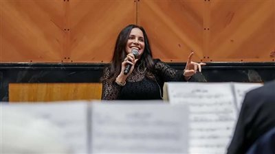 أمال ماهر تستعرض بروفاتها النهائية قبل حفلها في جدة