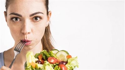 نصائح هامة يجب اتباعها عند تناول الطعام قبل النوم 