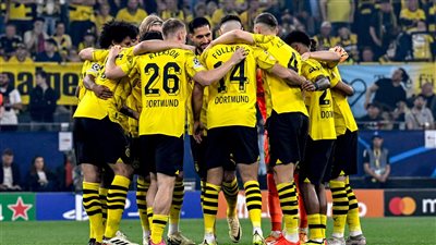 بوروسيا دورتموند يتقدم على باريس سان جيرمان بهدف نظيف بعد مرور 75 دقيقة (صور)