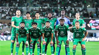 الدوري السعودي، تعادل سلبي بين الأهلي والرائد  في الشوط الأول