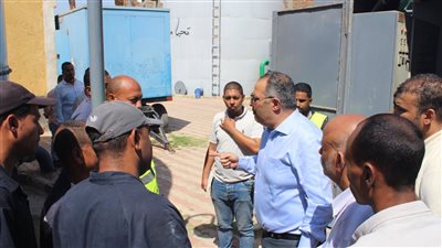 رئيس مجلس إدارة مياه الأقصر يتابع سير العمل بمحطة الزهراء