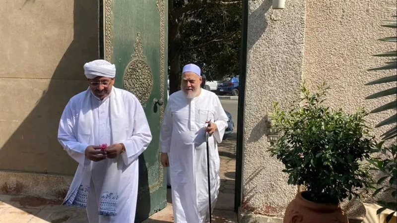 الشيخ على جمعة يزور