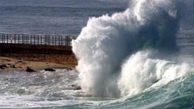 تحذير من ارتفاع الأمواج بخليج العقبة وشرم الشيخ