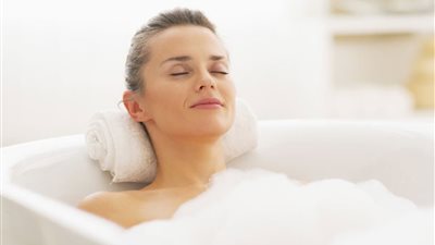 أفضل وصفات من الطبيعة، لتقشير الجسم وترطيبه