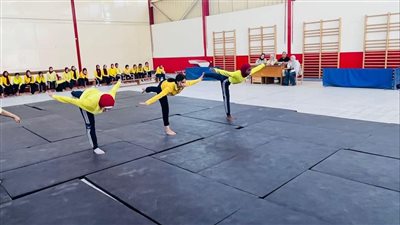 282 طالبا يؤدون امتحان الجمباز بكلية التربية الرياضية في جامعة القناة (صور) 