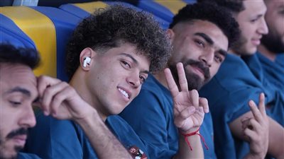 وصول لاعبي الأهلي لاستاد القاهرة استعدادا لمواجهة الجونة (صور)