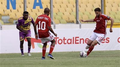 كريم نيدفيد يحمل شارة قيادة الأهلي أمام الجونة