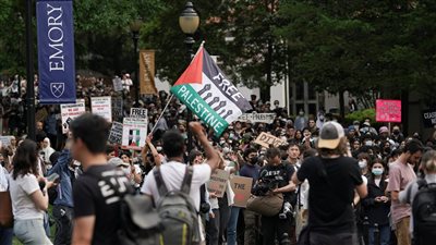 ثورة‭ ‬الطلبة..‬ زلزال‭ ‬عالمي‭ ‬يهز‭ ‬إسرائيل‭ ‬وأمريكا.. طوفان‭ ‬الغضب‭ ‬من‭ ‬حرب‭ ‬غزة‭ ‬يجتاح‭ ‬الجامعات‭ ‬الأمريكية‭ ‬ويضرب‭ ‬المظلومية‭ ‬الإسرائيلية‭ ‬فى‭ ‬مقتل