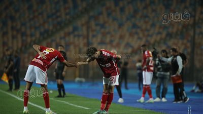 شاهد احتفال كهربا مع إمام عاشور بعد تسجيل هدف الأهلي أمام الجونة ( فيديو) 