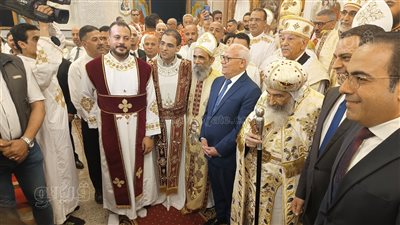 مطران بورسعيد يترأس قداس عيد القيامة بكنيسة الحي الإماراتي الجديدة لأول مرة منذ تدشينها