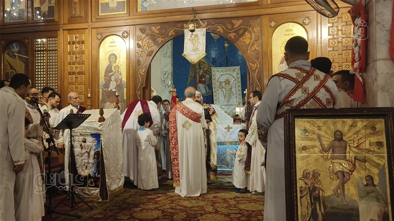 قداس القيامة بكتدرائية
