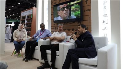 معرض أبو ظبي للكتاب، مصير الصحافة الثقافية على طاولة نقاش جناح مصر