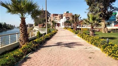  القناطر الخيرية تتزين لاستقبال المحتفلين بشم النسيم (صور)