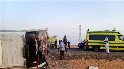 راجعين من حصاد البسلة، إصابة 13 عاملا في انقلاب سيارة بالغربية