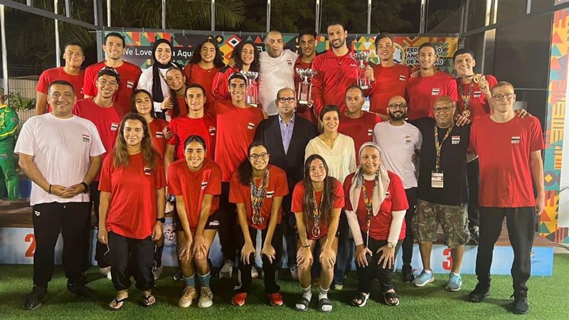 منتخب السباحة، فيتو