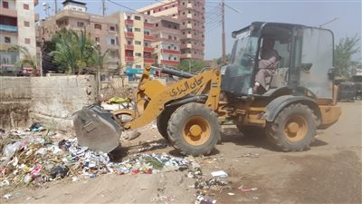 قروى بهجورة يشن حملة إزالة فورية لبناء على أرض زراعية في قنا