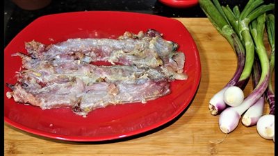 الصحة تكشف عدد إصابات التسمم بعد تناول الفسيخ في شم النسيم (فيديو)