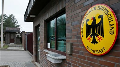 ألمانيا تستدعي سفيرها في روسيا للتشاور 