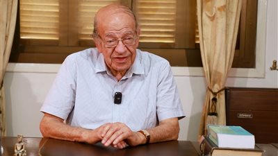 وسيم السيسي يكشف سبب تسمية شم النسيم (فيديو)