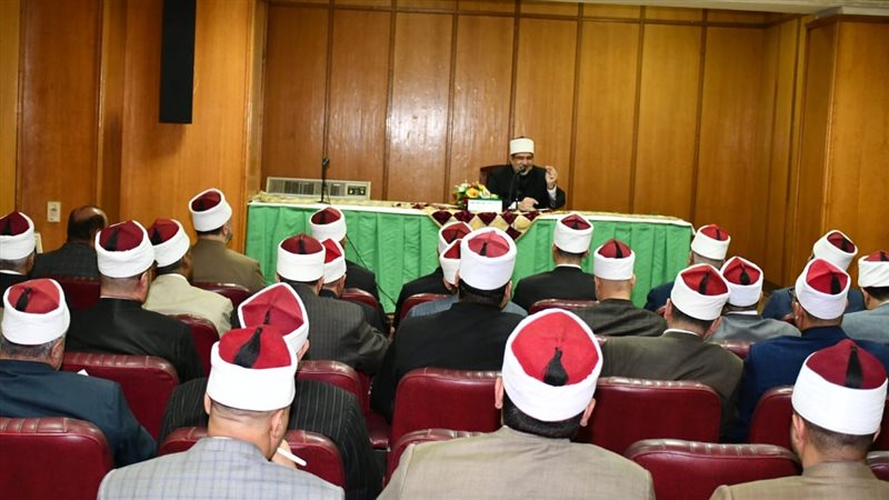 اجتماع وزير الأوقاف