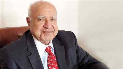 بعد رحيله، 5 محطات فى حياة إبراهيم درويش «صانع الدساتير» 