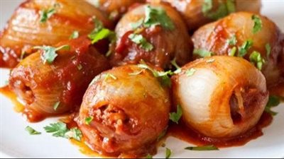 طريقة عمل محشي البصل، لذيذ ومميز وسهل التحضير 