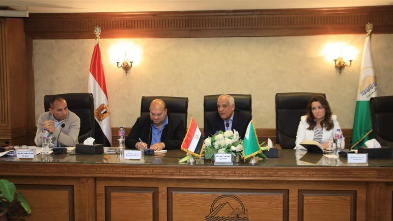 المجلس التنفيذي بمحافظة